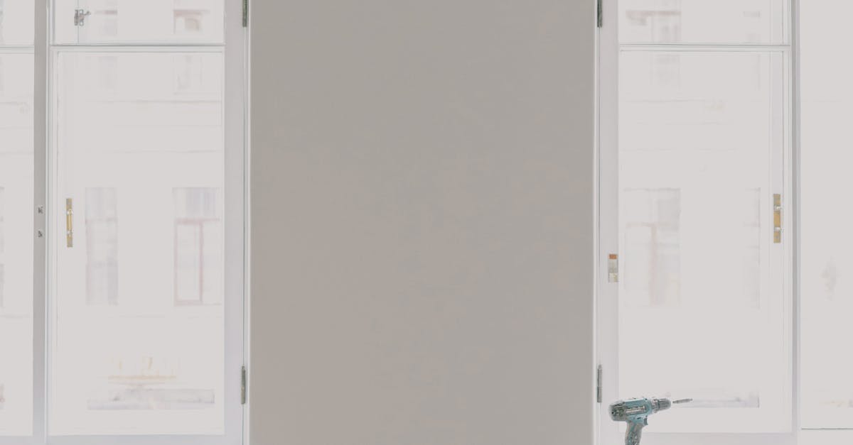 What is the Australian government solar hot water rebate?