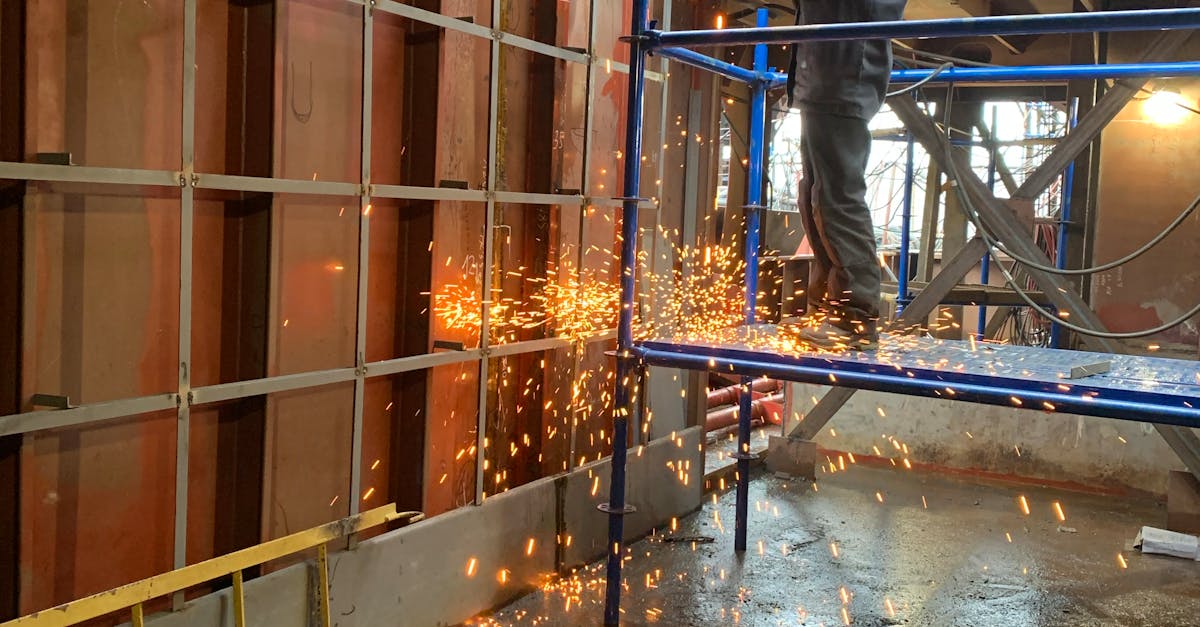 What is the life expectancy of a hot water system?