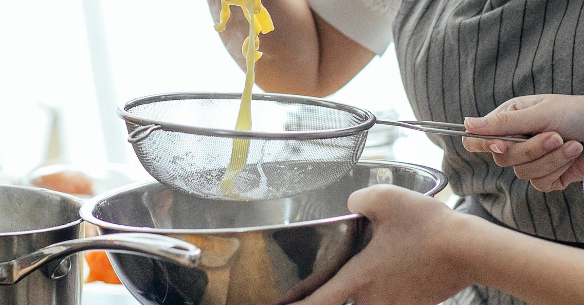 Which is better round or elongated toilet?